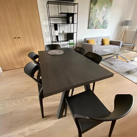 Hyper Centre T3 Duplex-terrace, Esquirol *