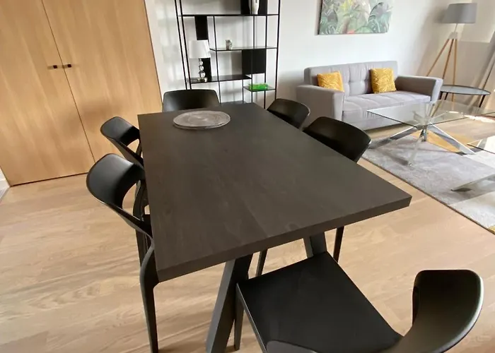 Hyper Centre T3 Duplex-terrace, Esquirol *